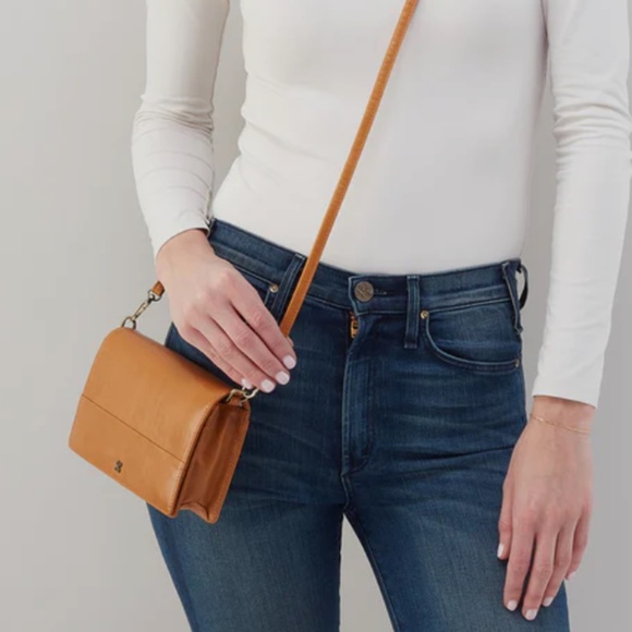NEW Hobo Jill Crossbody Bag Natural - 2 Straps So Versatile NWT In Packaging - Picture 2 of 7